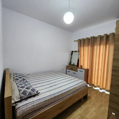 Daire Eni & Kei Seaside Retreat *