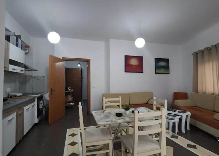 Eni & Kei Seaside Retreat شقة